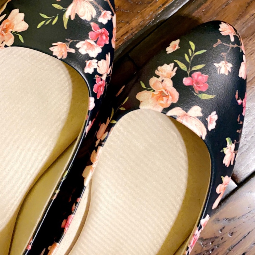 Kelly and Katie Floral Flats!